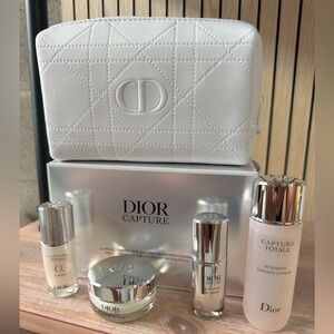 Dior Capture Totale Moisturizer Set - White and Silver